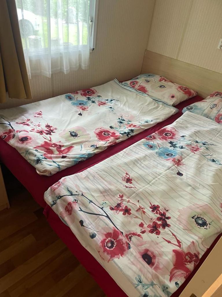 Mobilheimy Na Lomu Hotel Konstantinovy Lazne Luaran gambar